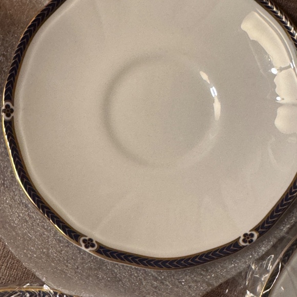 Wedgwood Royal Lapis Bone China – UNUSED – Discontinued - Picture 9 of 16